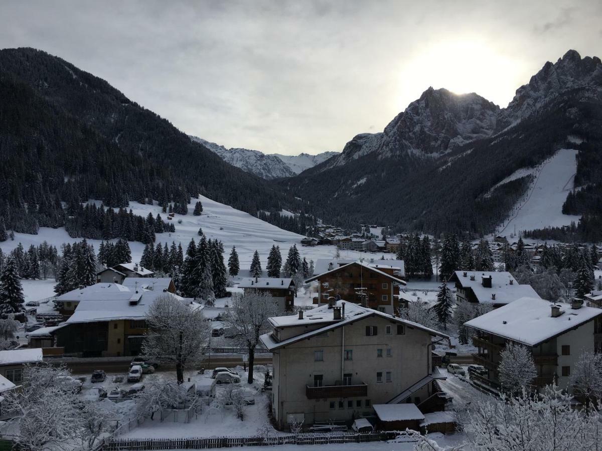Apartamento Ciasa Sot Croze Pozza di Fassa Exterior foto